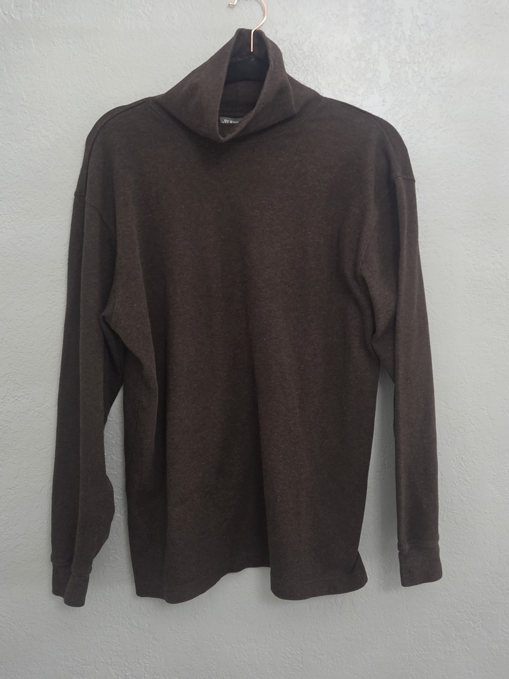 Women's Brown Long-Sleeve Turtleneck Tee